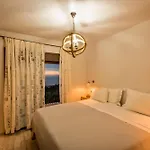 Yades Villas Athanion
