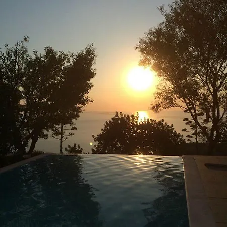 Yades Villas Athanion