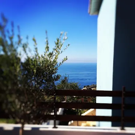 Yades Villas