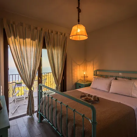Yades Villas Athanion