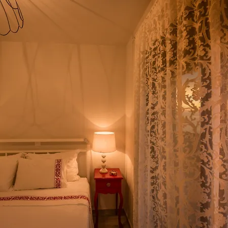 Villa Yades Athánion