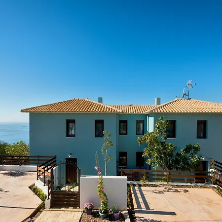 Yades Villas * Athanion