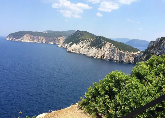 Yades Villas * Athanion