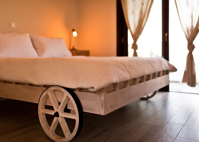 Yades Villas * Athanion